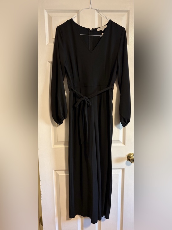 LOFT Pants - LOFT Black Wide Leg Jumpsuit Size 6 NWT V Neck Long Sleeve Belted
